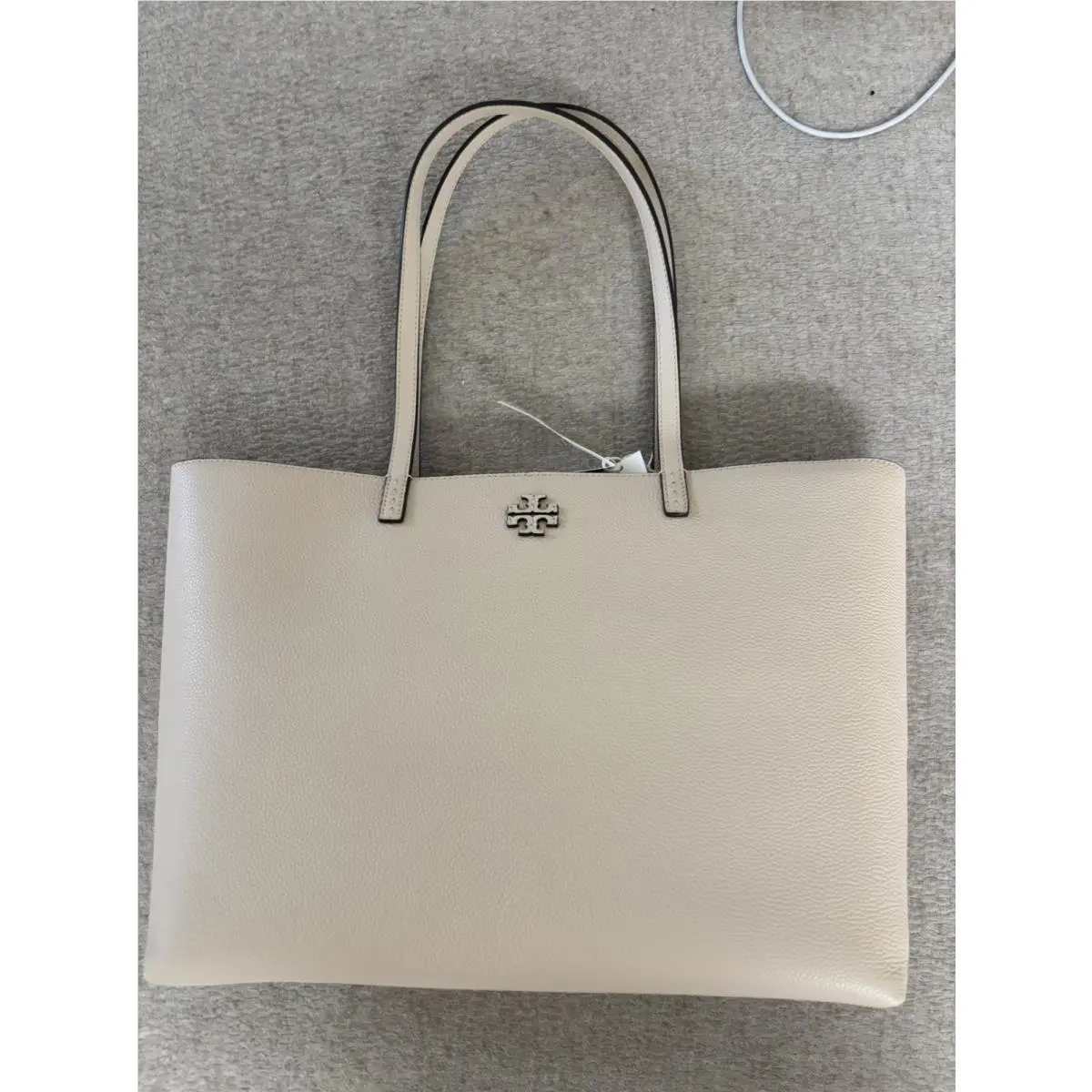 Tory Burch Mcgraw Leather Large Tote Bag Retails For