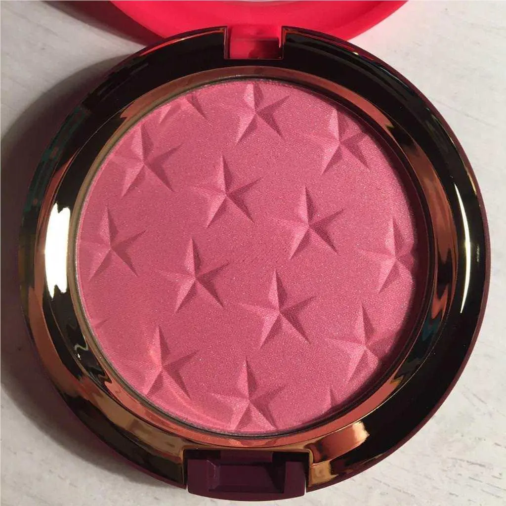 Mac The Nutcracker Magic Dust Powder Select Color 8.5 g/.29 oz Full Size Yum Yum Yum by MAC Cosmetics