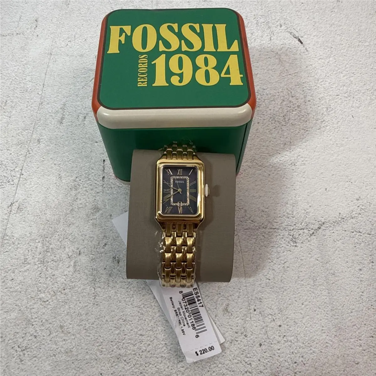 Fossil Women`s Raquel Quartz Three Hand Date Gold Tone Stainless Steel Watch