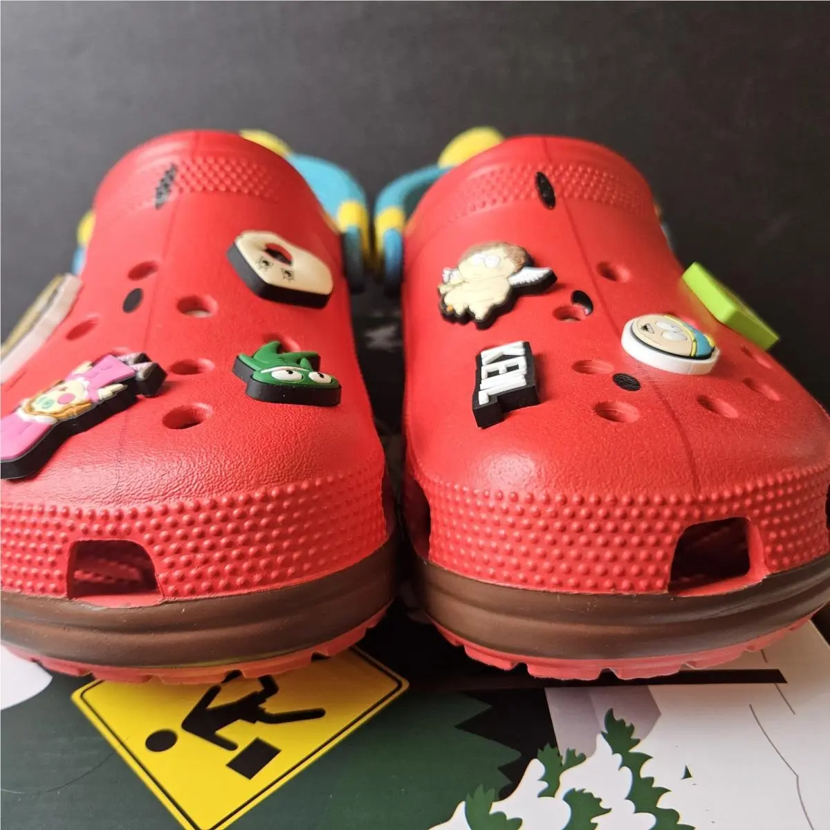 Crocs shoes - South Park - South Park - Red (UPC: 198445242618) 6