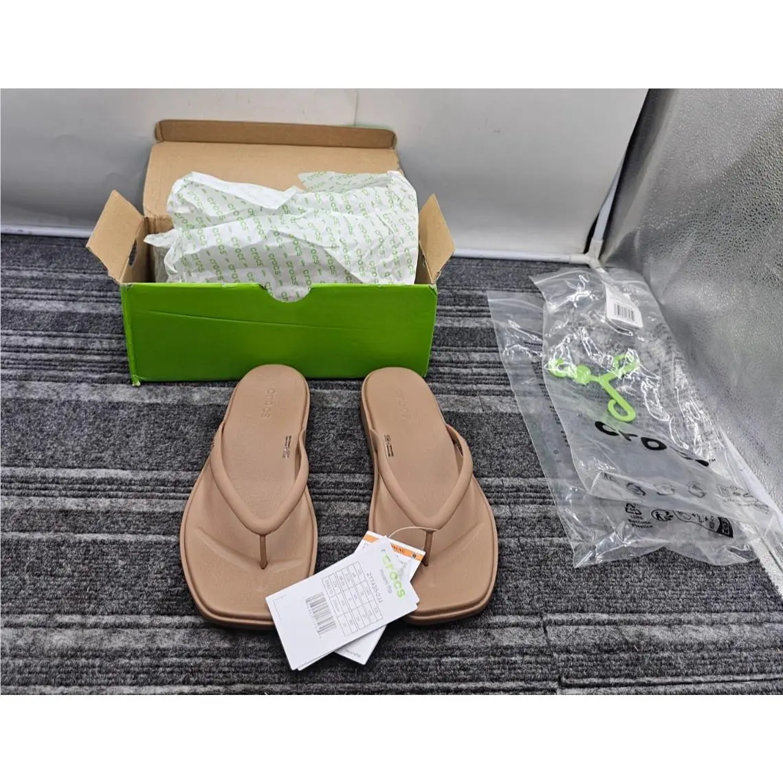 Crocs 211435-2JJ Miami Flip Women’s Flip-flop Sandals Milk Chocolate Size 8