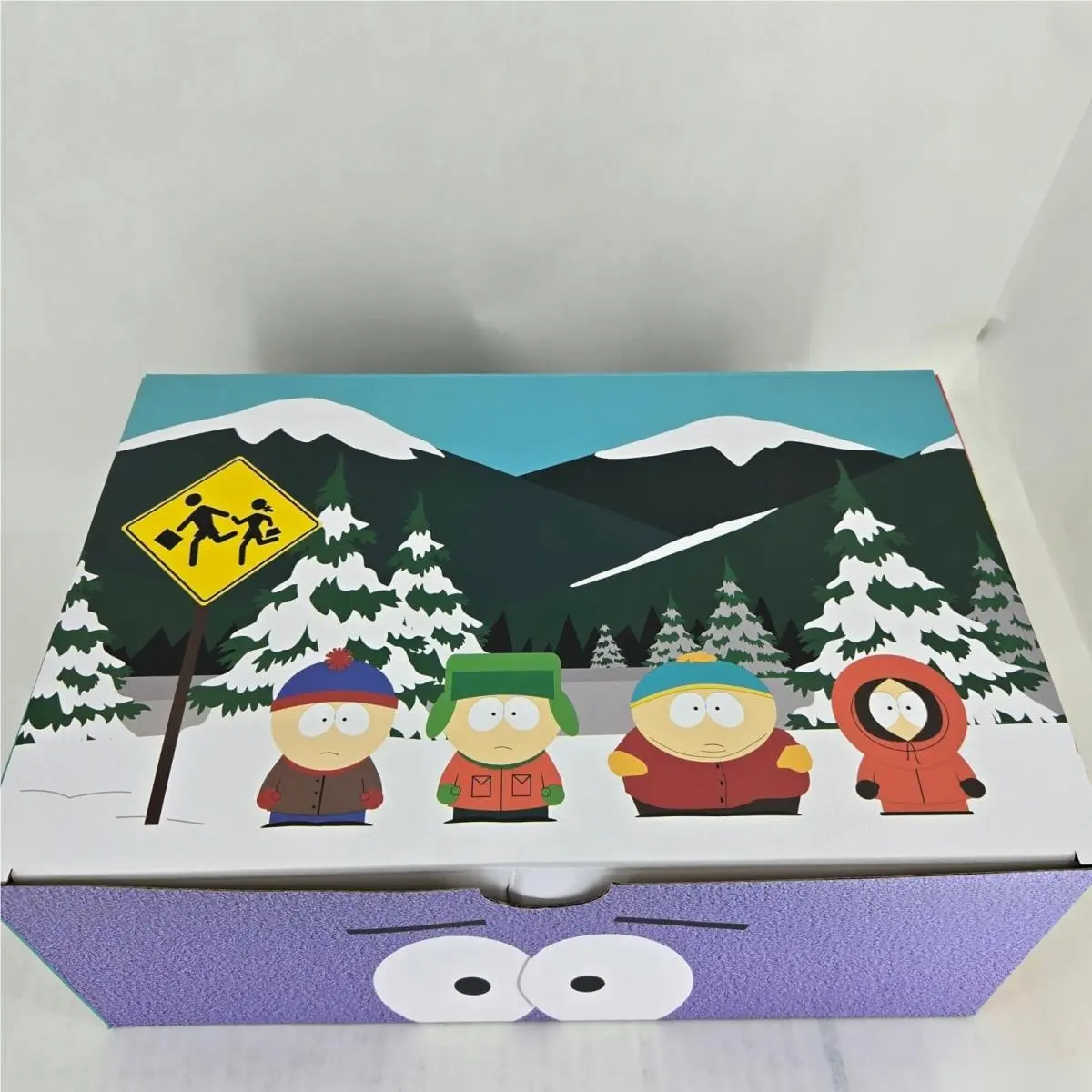 Crocs shoes - South Park Towelie Classic Clog - Purple 8