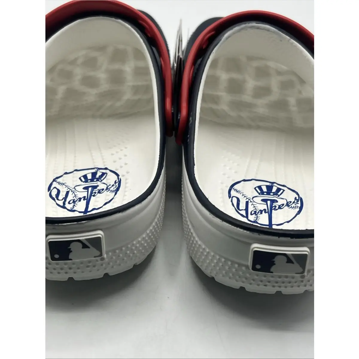Crocs shoes - Crocs Classic MLB The New York Yankees - 209535-100 - Blue 3