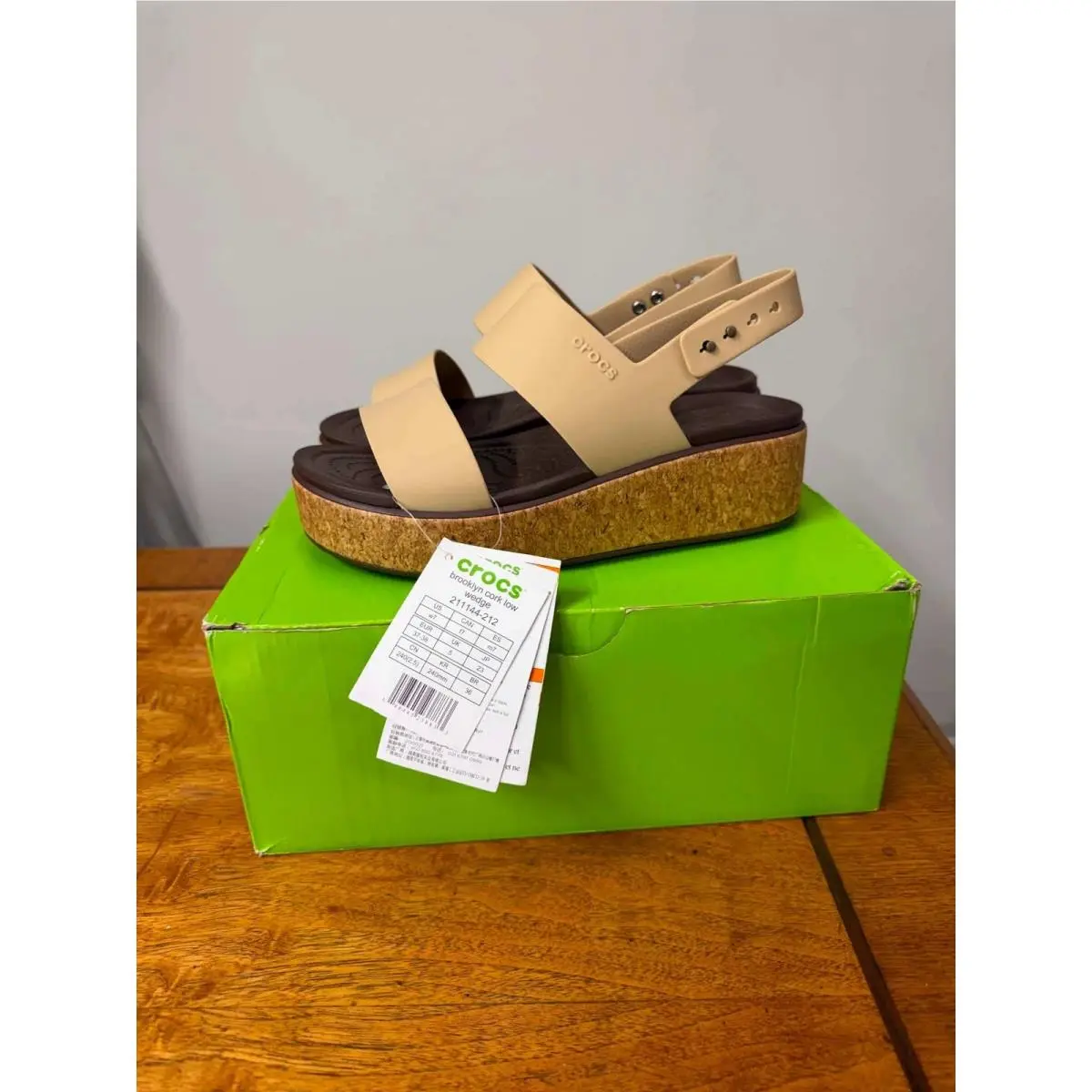 Crocs Womens 7 Brooklyn Cork Low Wedge Khaki Bone Sandals 211144212 Platform