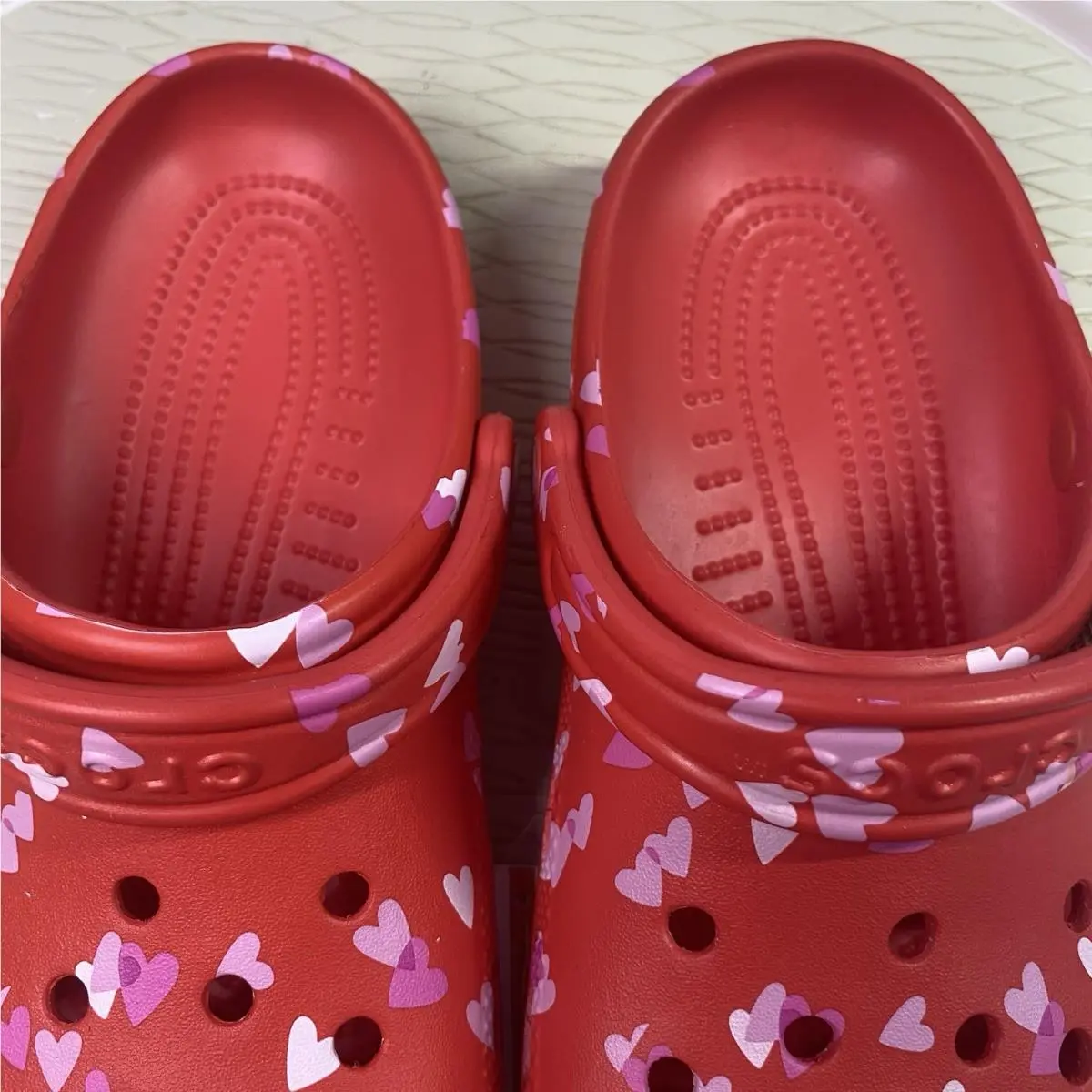 Crocs shoes - red/pink (UPC: 198445107269) 8