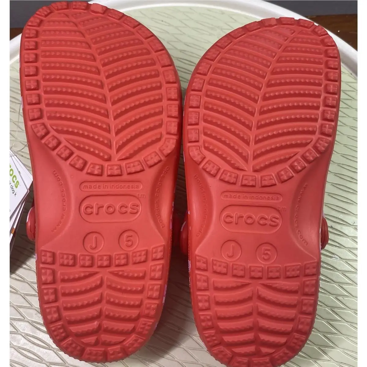 Crocs shoes - red/pink (UPC: 198445107269) 6
