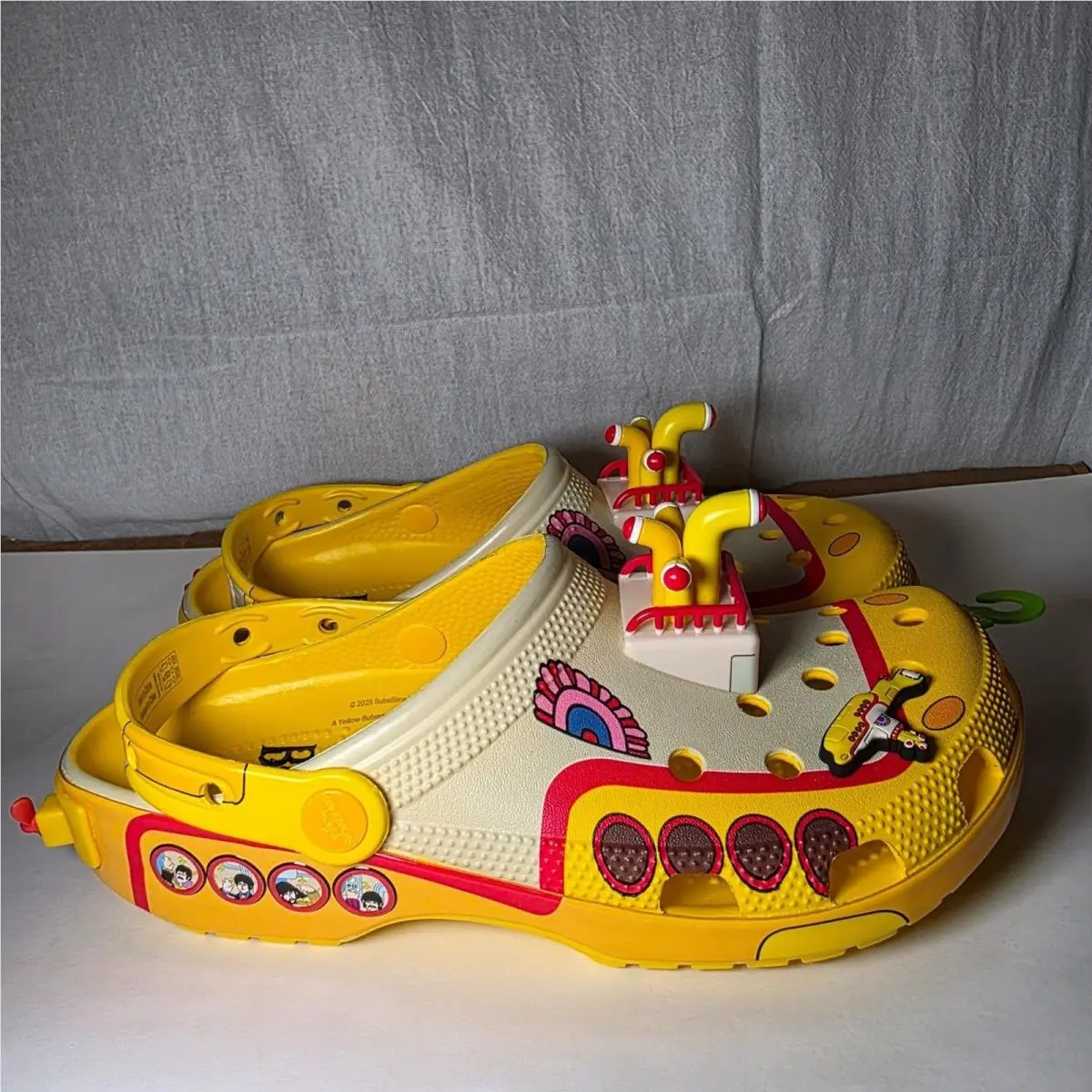Crocs shoes - Yellow Submarine - Yellow Submarine - Yellow 1