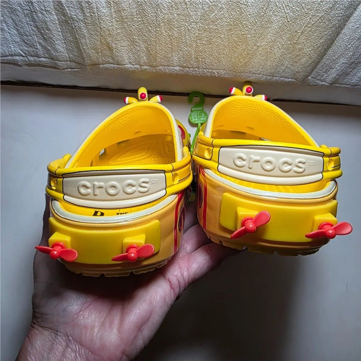 Crocs shoes - Yellow Submarine - Yellow Submarine - Yellow 2