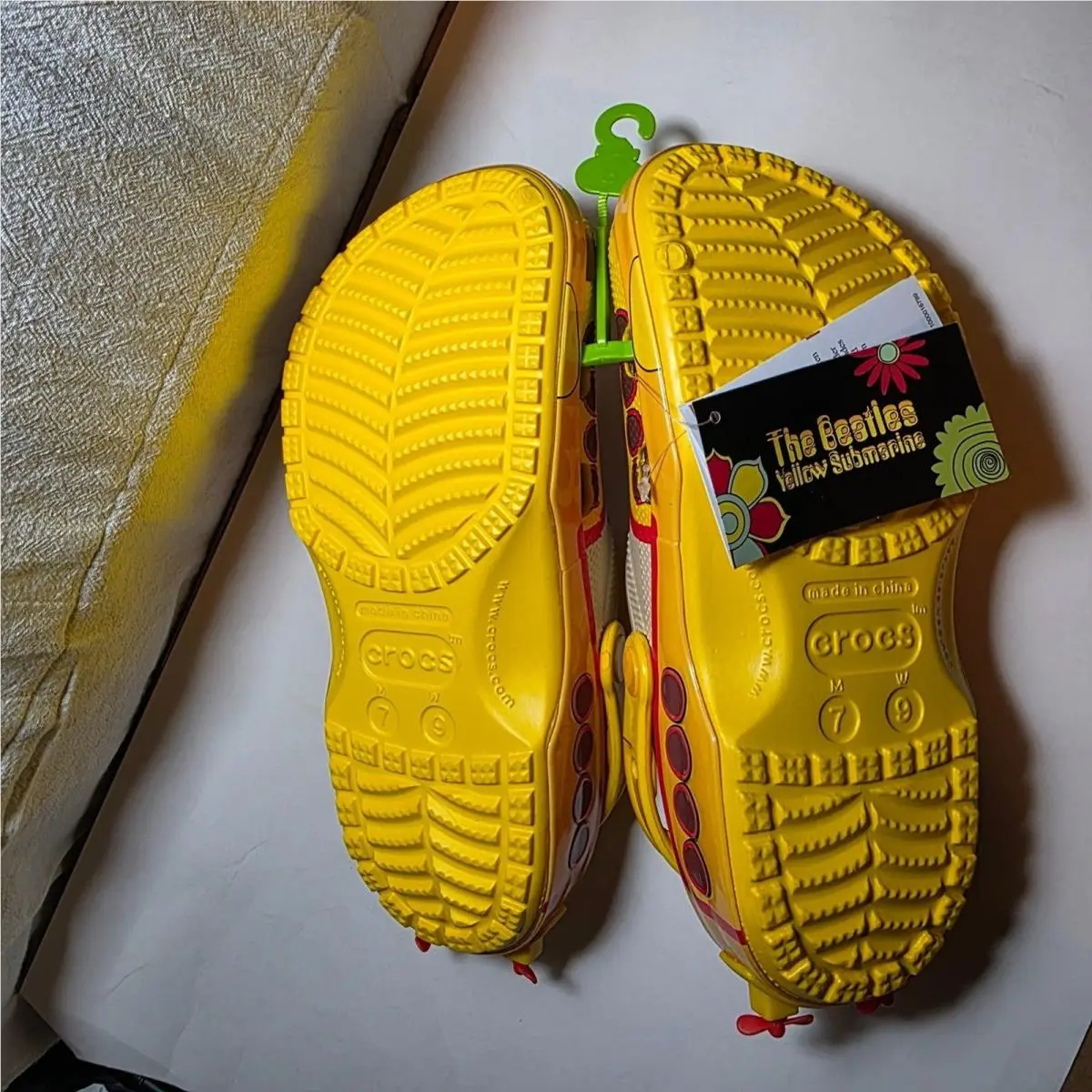 Crocs shoes - Yellow Submarine - Yellow Submarine - Yellow 5