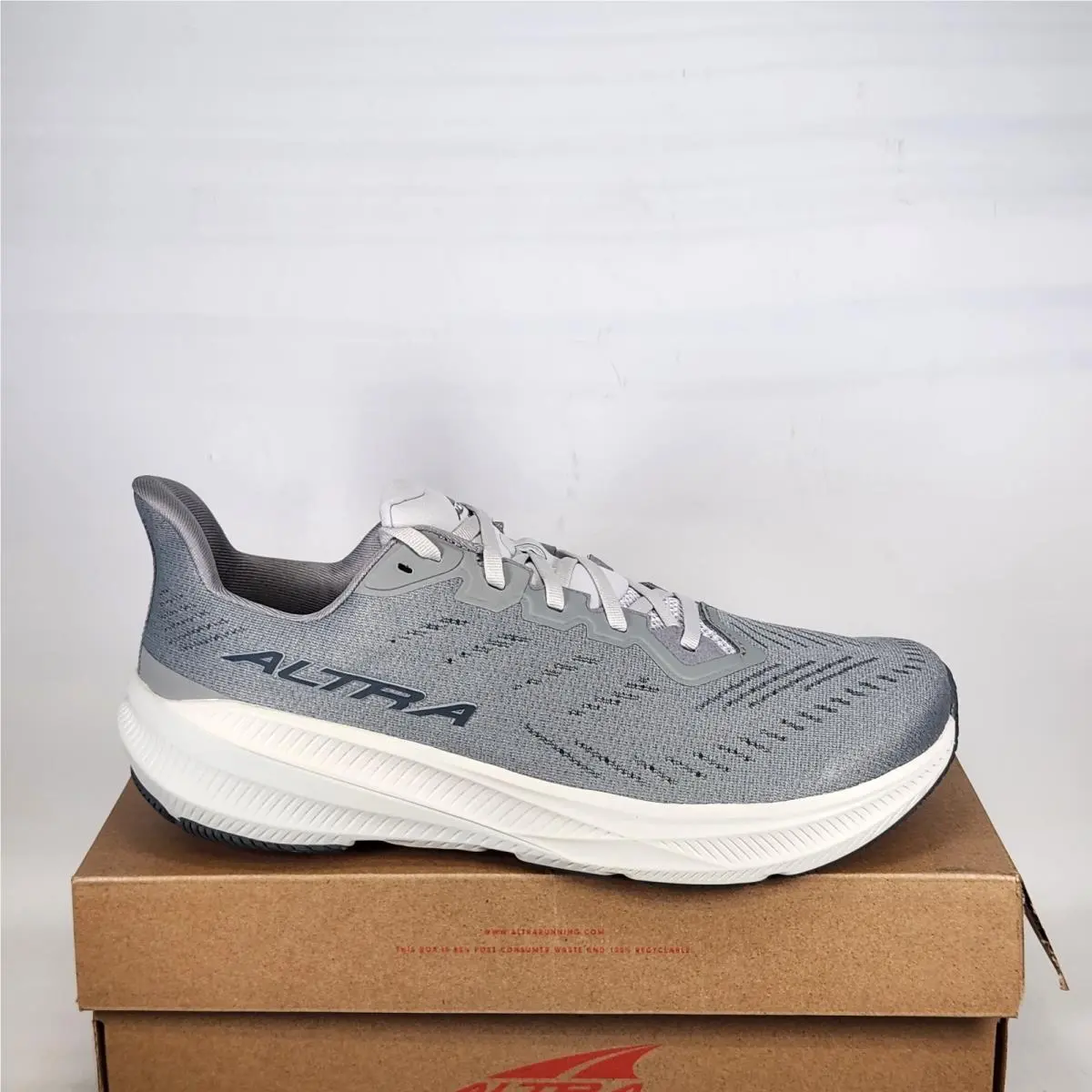 Size 11.5 - Altra Experience Flow 2 - Gray - Mens
