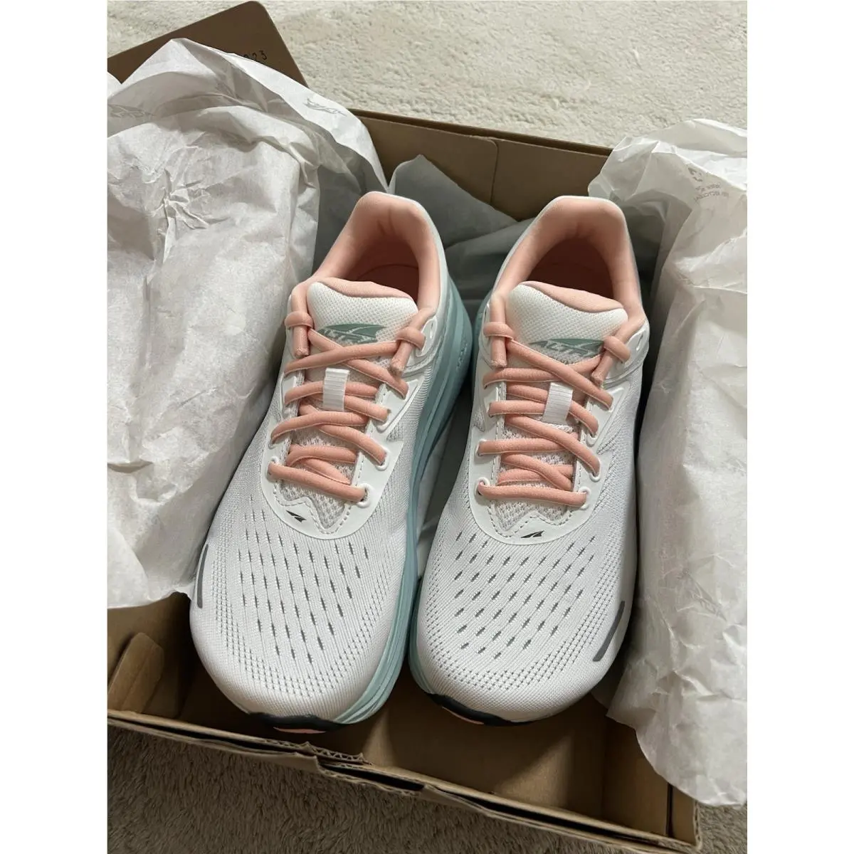 Altra Via Olympus 2 Women’s 5.5 Running Training Gym Shoes White Blue Pink