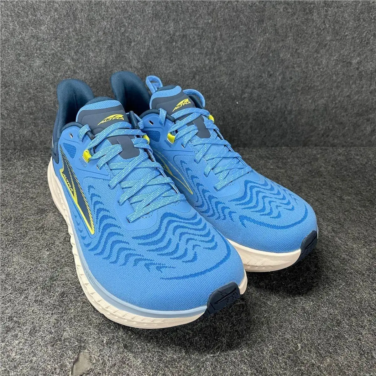 Altra Torin 7 Running Shoes Men`s Size US 9.5 Blue