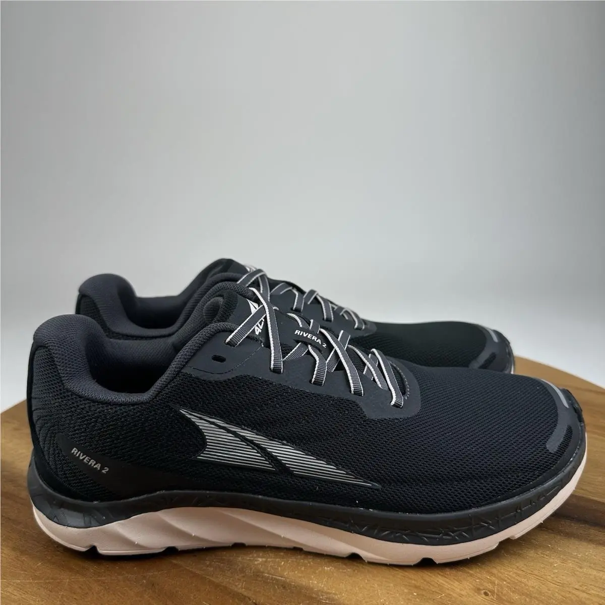 Womens Altra Rivera 2 Black Mesh Athletic Running Sneakers Shoes Size 9