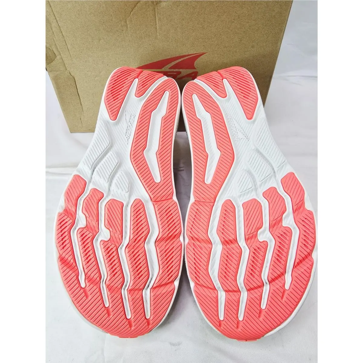 Altra shoes - Altra Experience Form - Experience Form - AL0A85NT161 - White, Coral, Gray 8