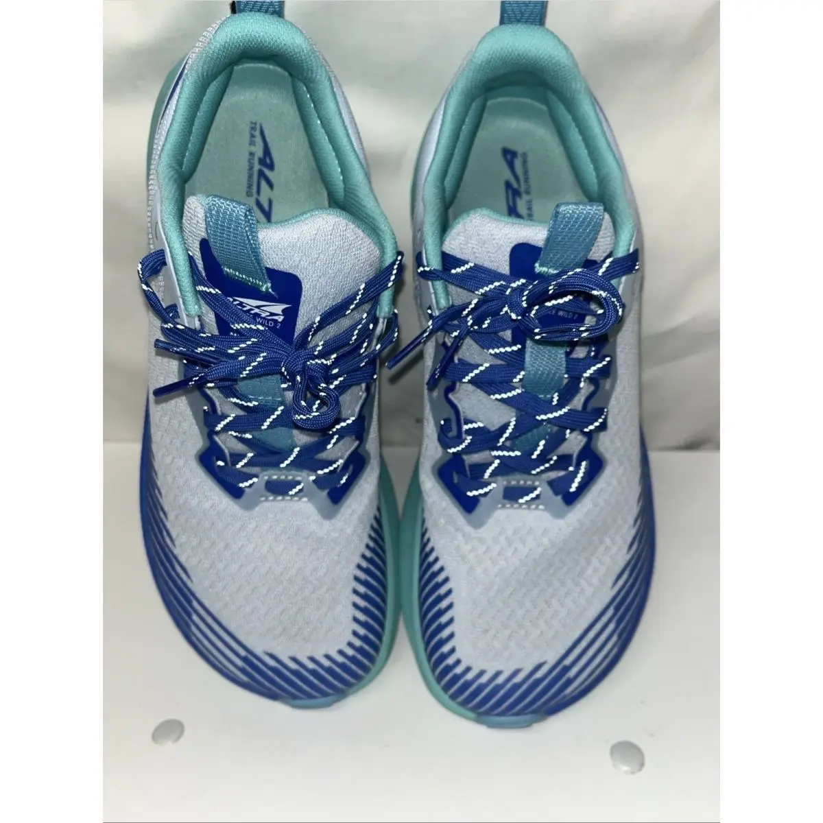 Altra Women`s Experience Wild 2 Women`s Size 8.5 Style ALOA85RY444-085