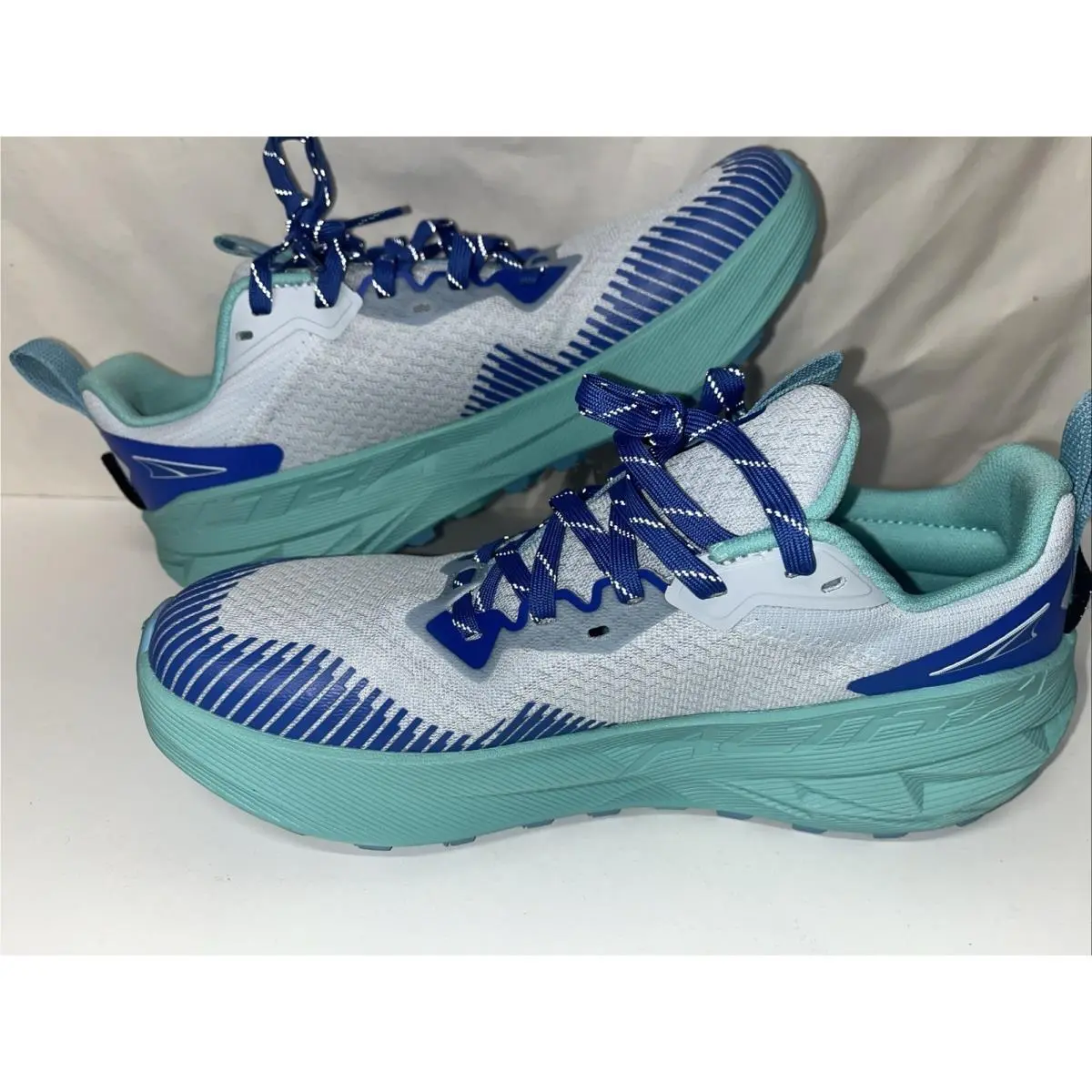 Altra shoes - Altra Experience Wild 2 - Experience Wild - Blue 1