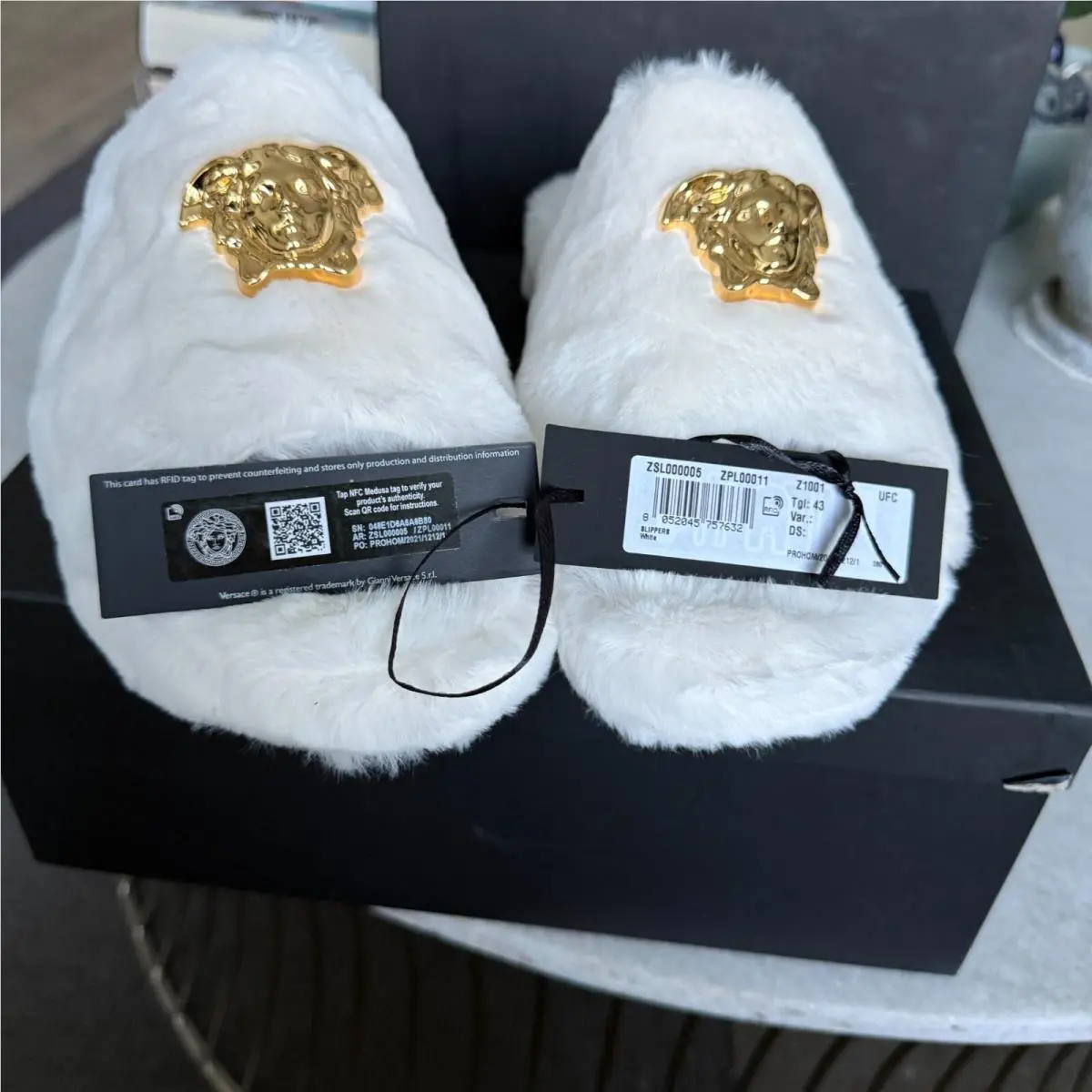 Versace shoes - White 3