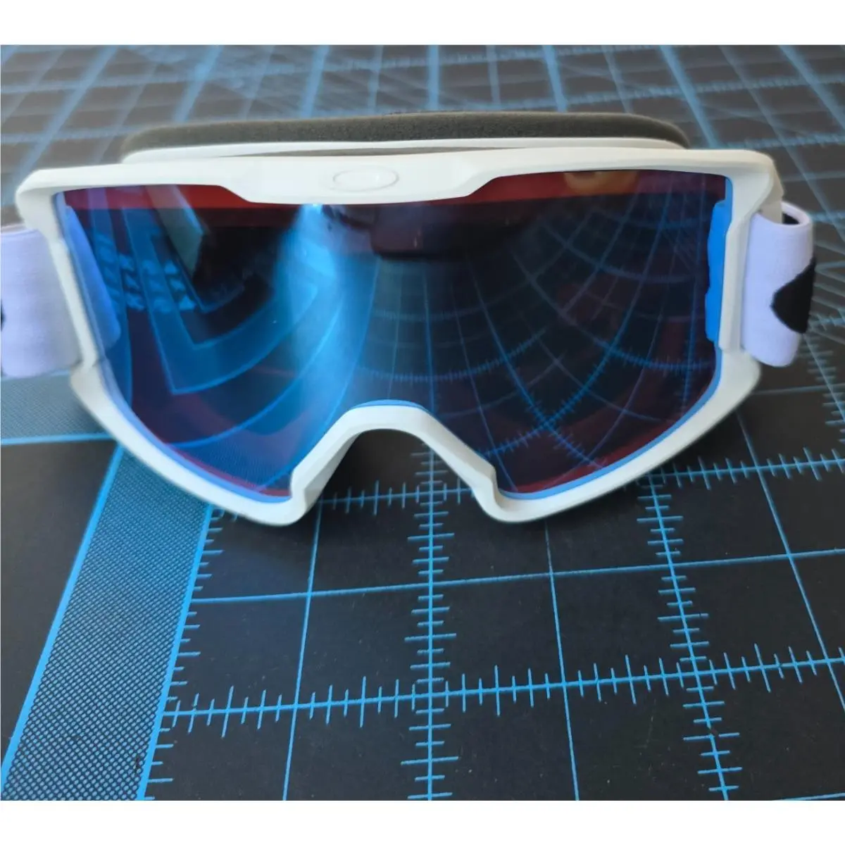 Oakley Line Miner S Youth Snow Goggles Matte White Prizm Sapphire Iridium
