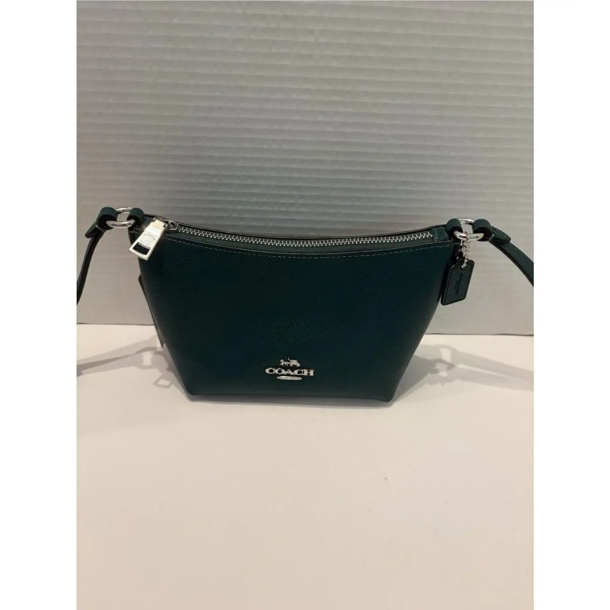 Coach Emerald Green Zip Crossbody Leather Purse-nwt