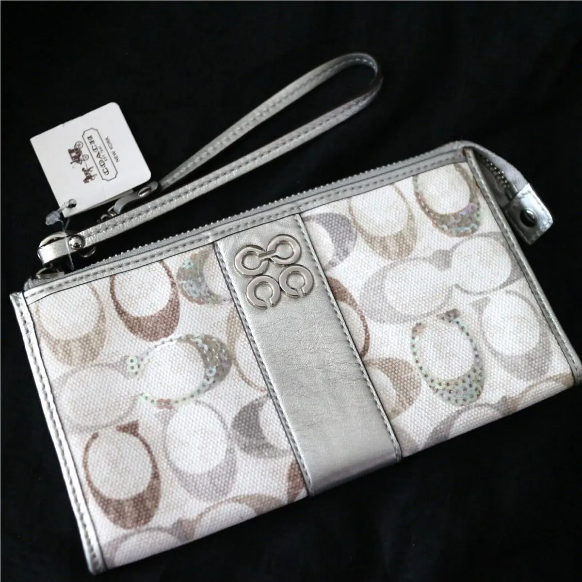 Coach 47492 Khaki Signature Optic Sequins Clutch Zippy Wallet/wristlet