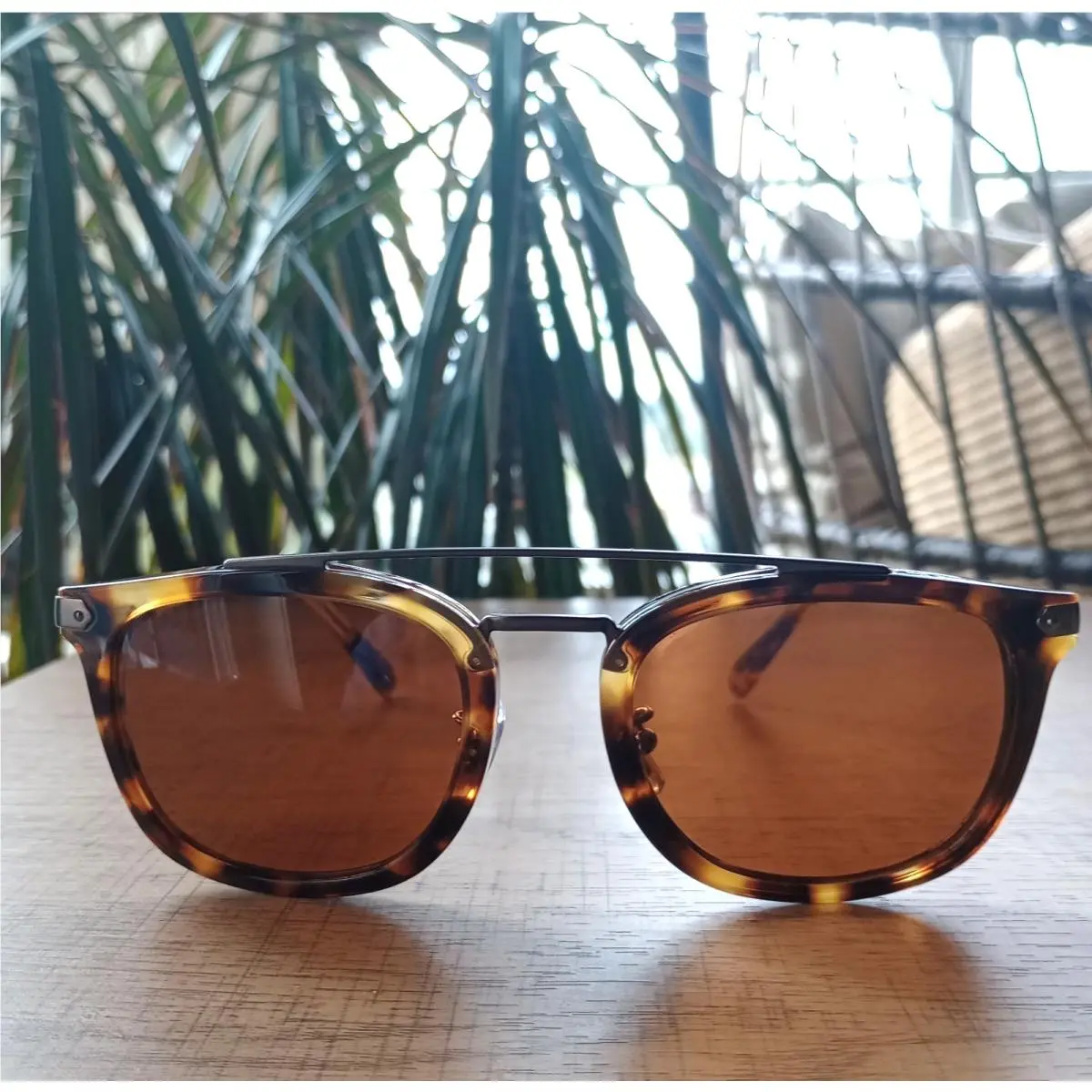 Coach Sunglasses HC 8382 CL913 504573 Caramel Tortoise Brown Lens 53mm