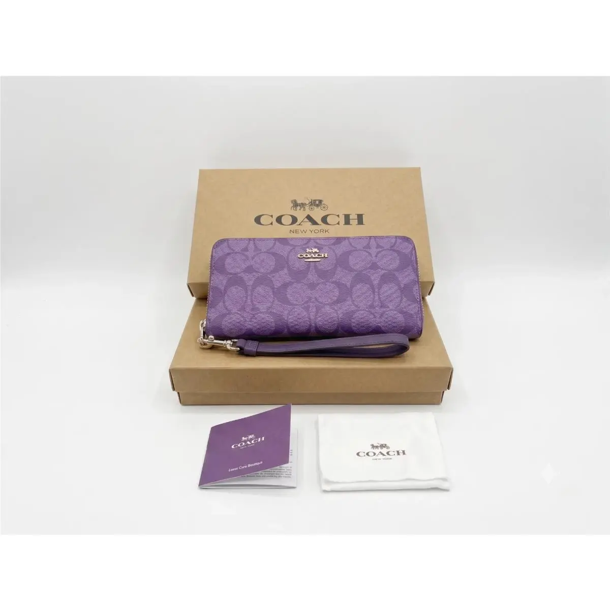 Coach Signature Zip Around Wallet Purple Wristlet Leather Women`s Clutch