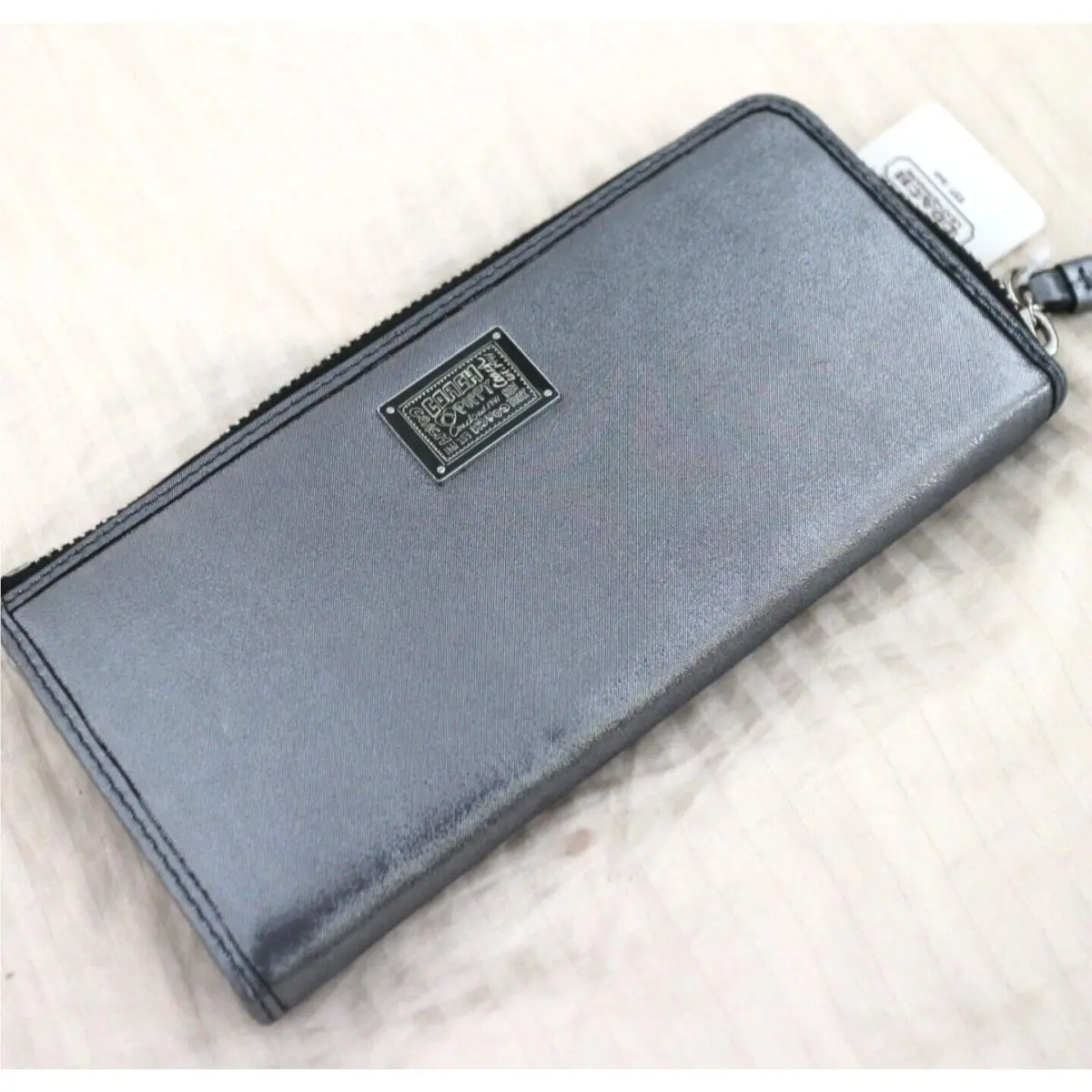 Coach Poppy Gunmetal Leather Zip Accordion Slim Wallet 46070