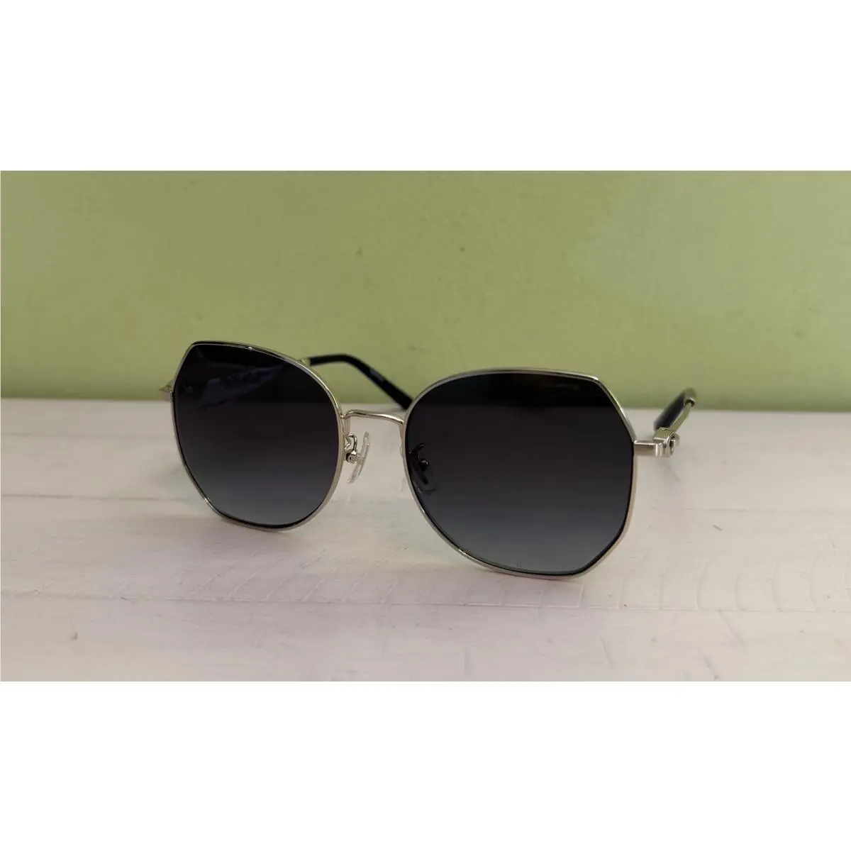 Coach HC7175 Sunglasses 90053C Shiny Lt Gold Grey Gradient 56-18-140