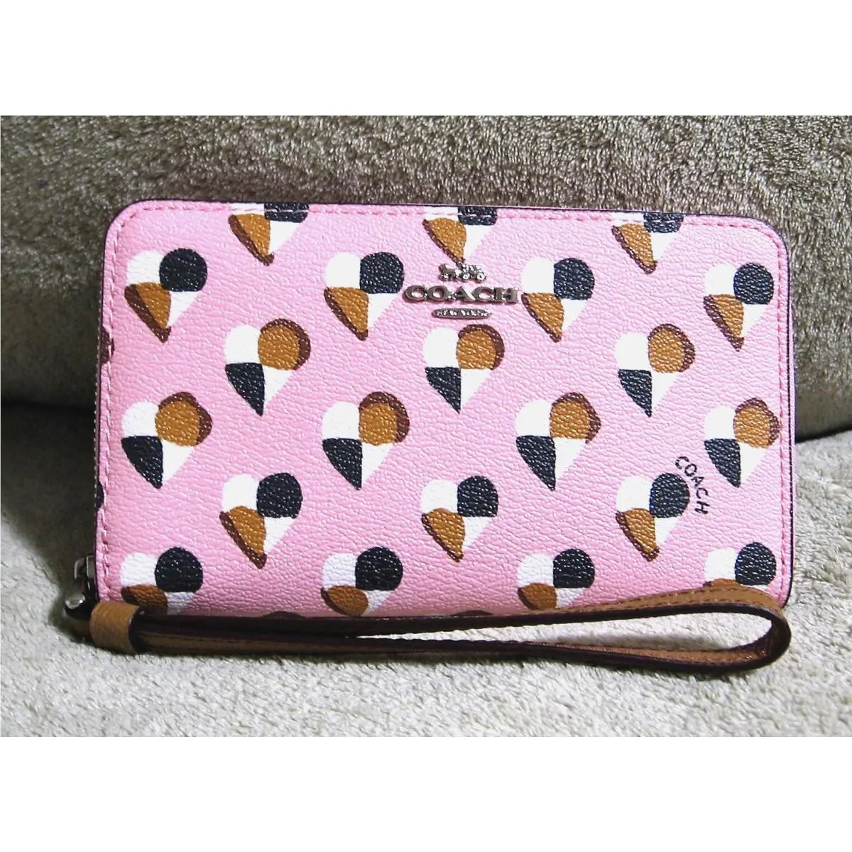 Coach Pink White Heart Design Canvas Brown Leather Zip Around Wallet