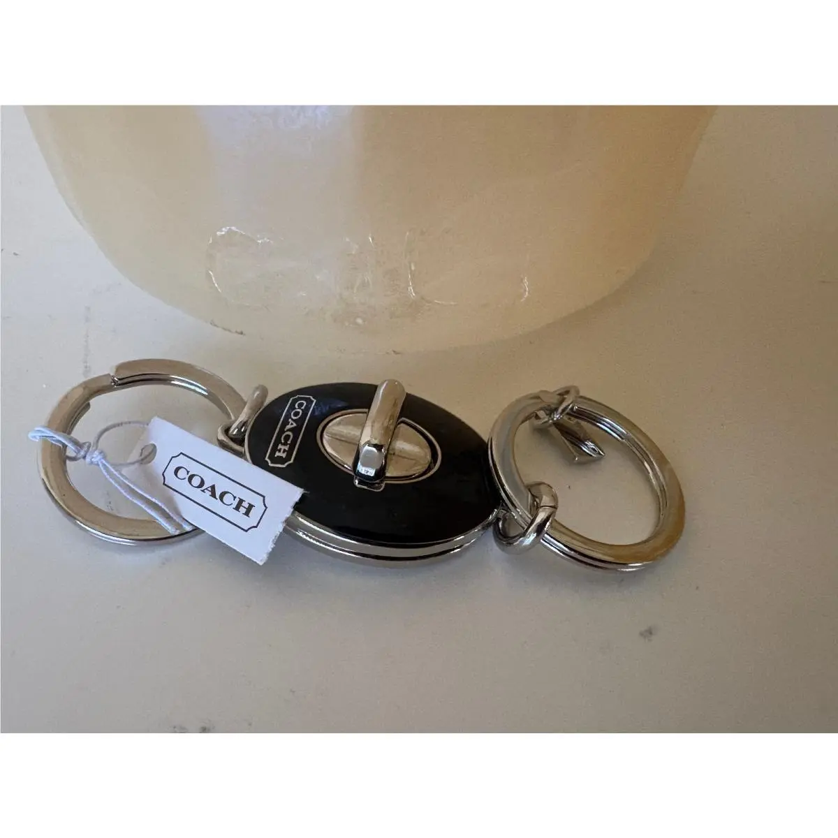 Coach Rare Turn Lock Valet Key Fob Ring Enamel Black 92093