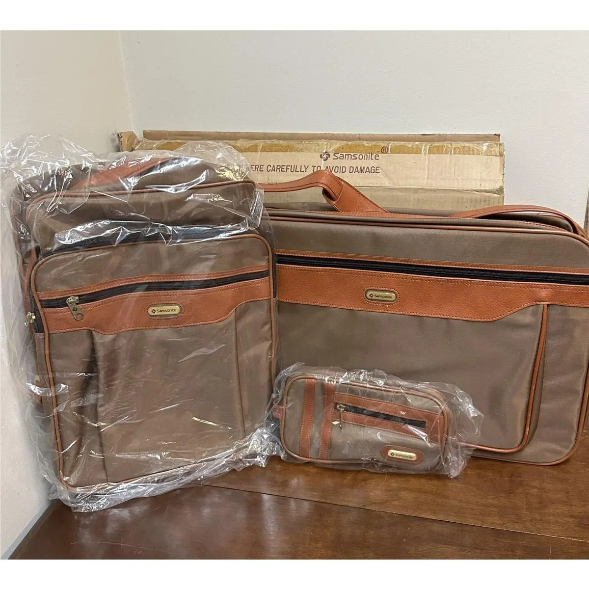 Vintage  Special Edition 3 Piece Luggage Set Carry on Case Nos by Samsonite