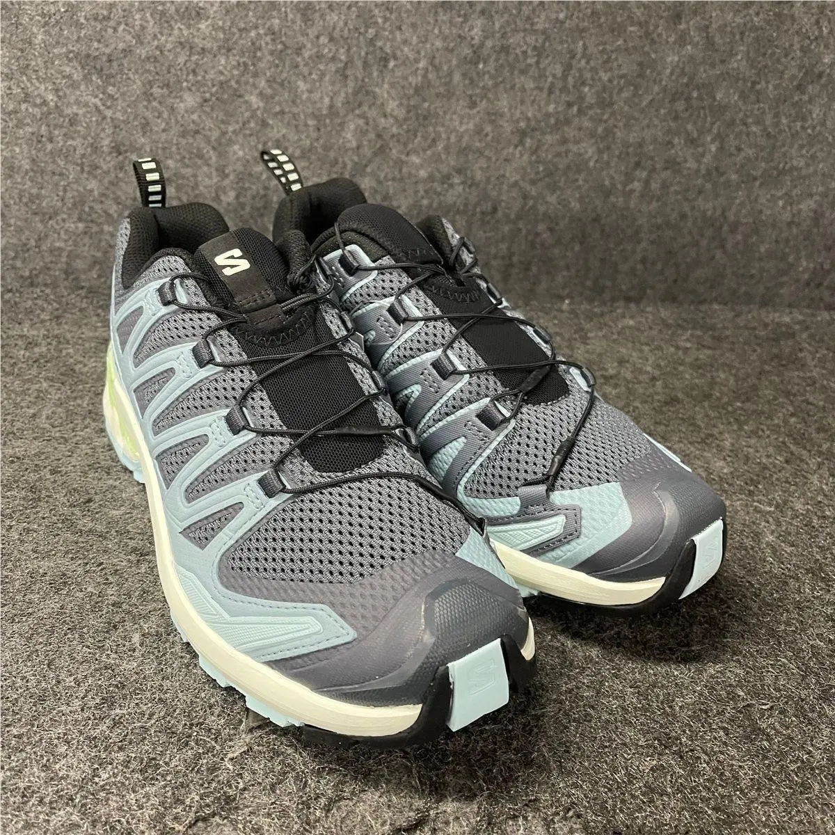 Salomon XA Pro 3D V9 Trail Running Shoes Women`s Size 8.5 Turbulence