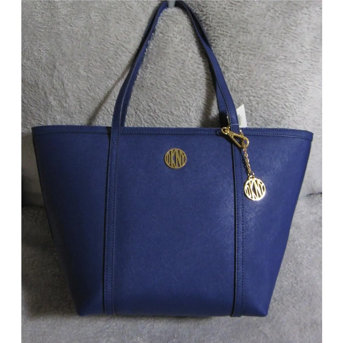 Dkny Donna Karan NY Large Navy Blue Leather Tote Shoppers Shoulder Bag