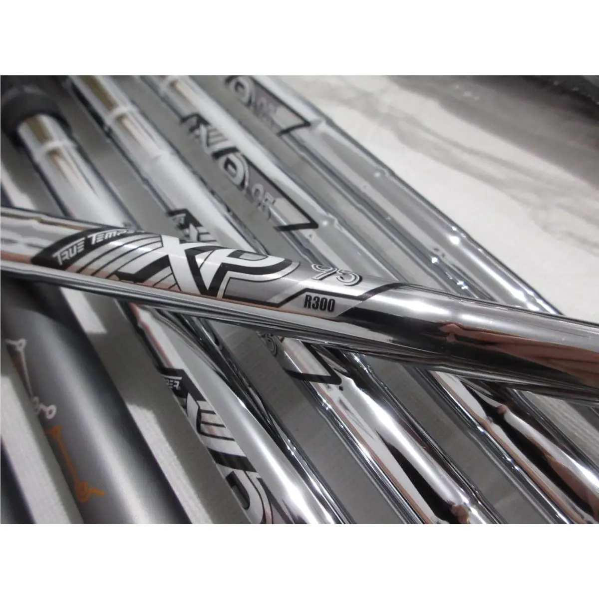 Callaway  - Project X Catalyst 65 5.5 & True Temper XP 95 R300 - Lie Angle: Black 1