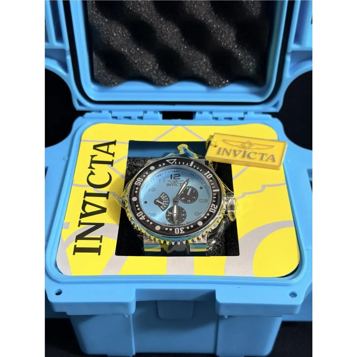 Invicta Pro Diver Men’s Watch Light Blue Dial Black Bezel Band 52mm 49563