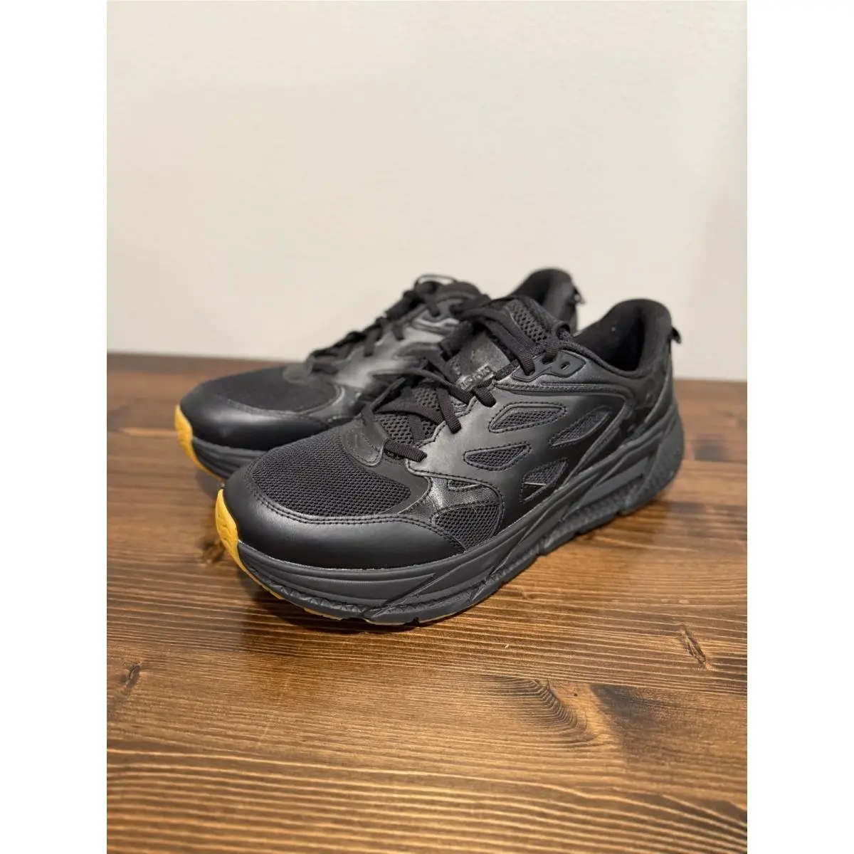 Hoka shoes - Clifton L Athletics - Clifton Athletics - Black 1