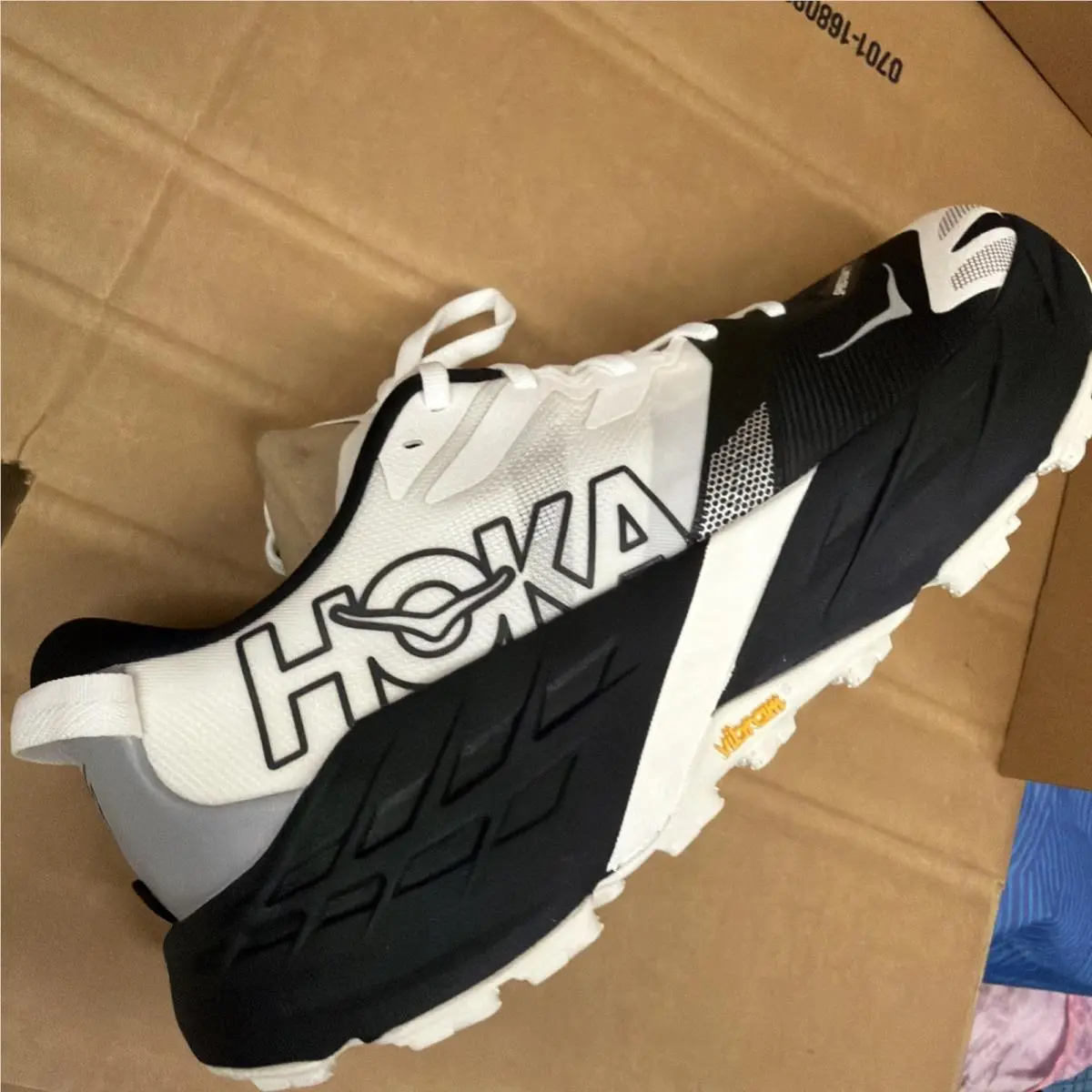 Hoka shoes - HOKA Speedgoat 7 - Speedgoat - White 8