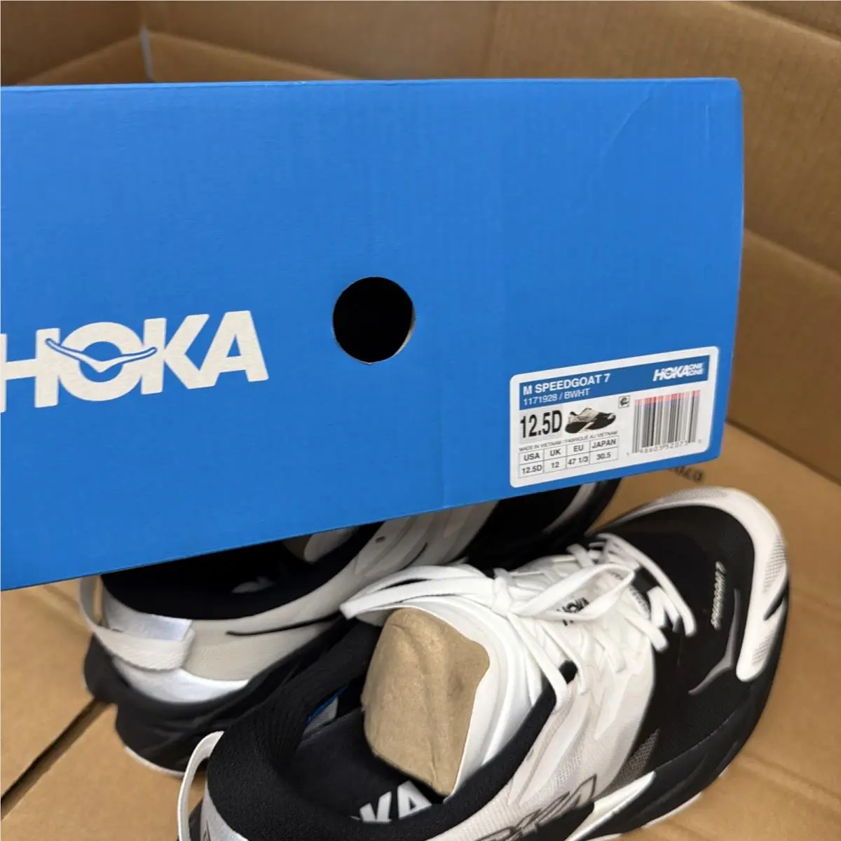 Hoka shoes - HOKA Speedgoat 7 - Speedgoat - White 13