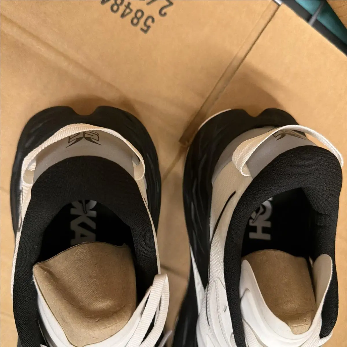 Hoka shoes - HOKA Speedgoat 7 - Speedgoat - White 6
