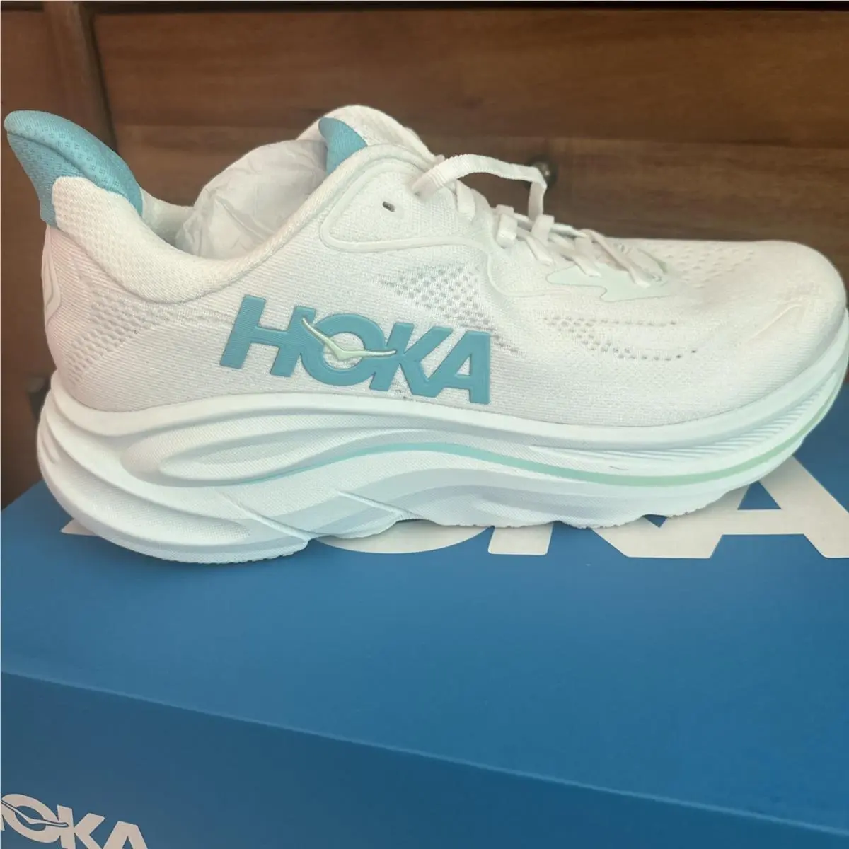 Hoka Clifton 10 Womens 12B EU44 White W/ Blue Trim