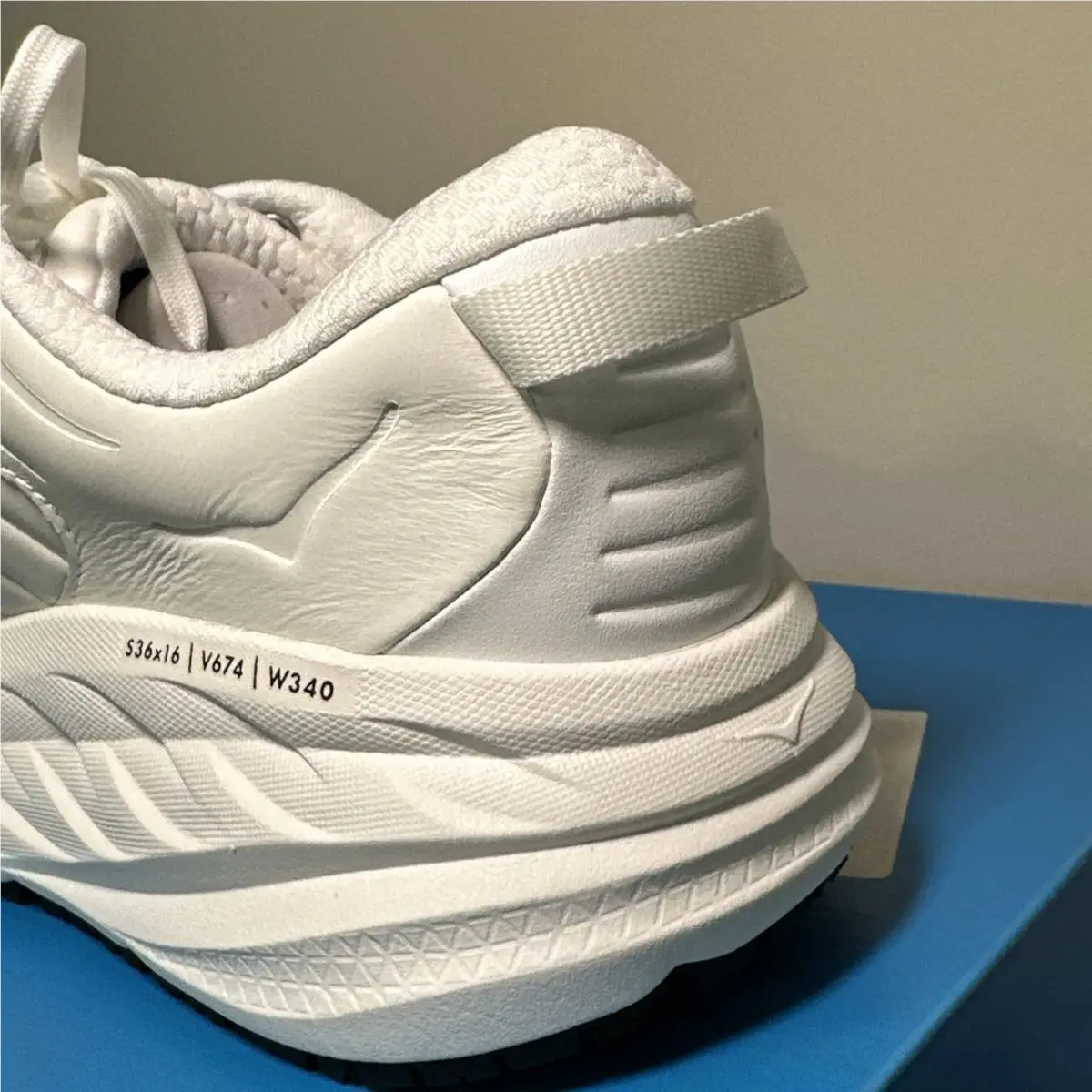 Hoka shoes - Hoka One One Bondi SR Wide - 1110521 - White 7