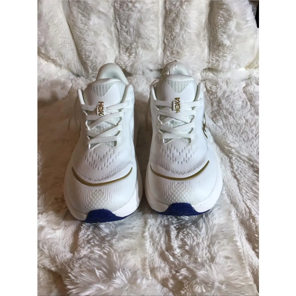 Hoka shoes - HOKA One One Skyflow - One One Skyflow - White 1