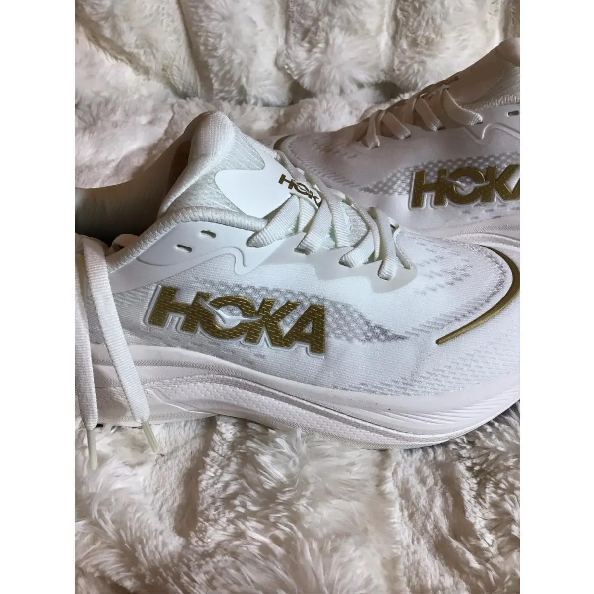 Hoka shoes - HOKA One One Skyflow - One One Skyflow - White 3