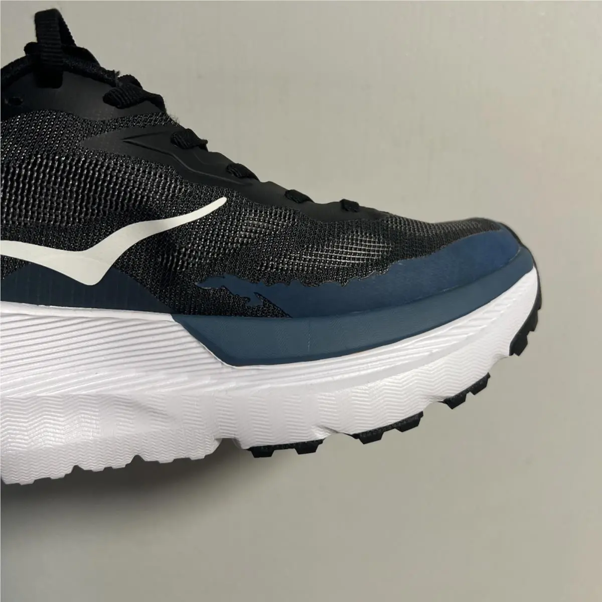 Hoka shoes - Hoka One One Mafate x - black / skyward blue 6