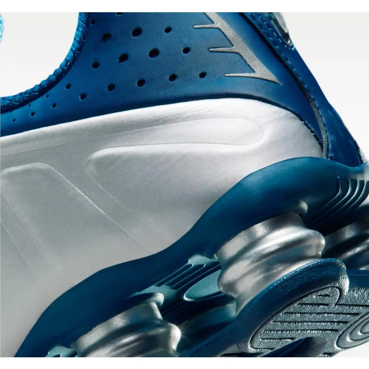 Nike shoes - Nike Shox - Shox - IQ9391-476 - Silver 7