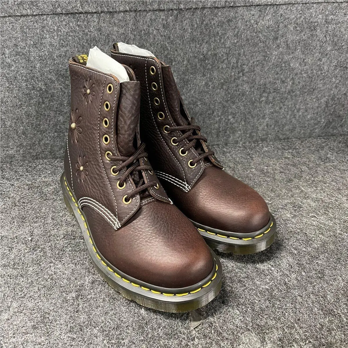 Dr. Martens 1460 Pascal Flower Grizzly Leather Boots Women`s Size US 8