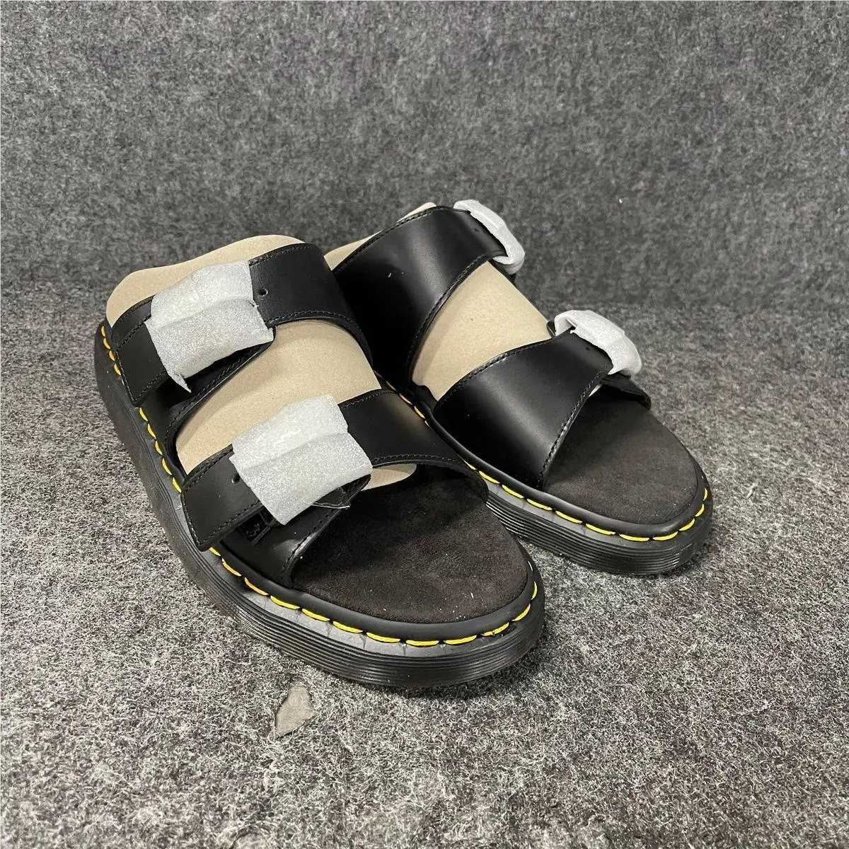 Dr. Martens Analine Leather Buckle Slide Sandals Unisex Size M10/W11