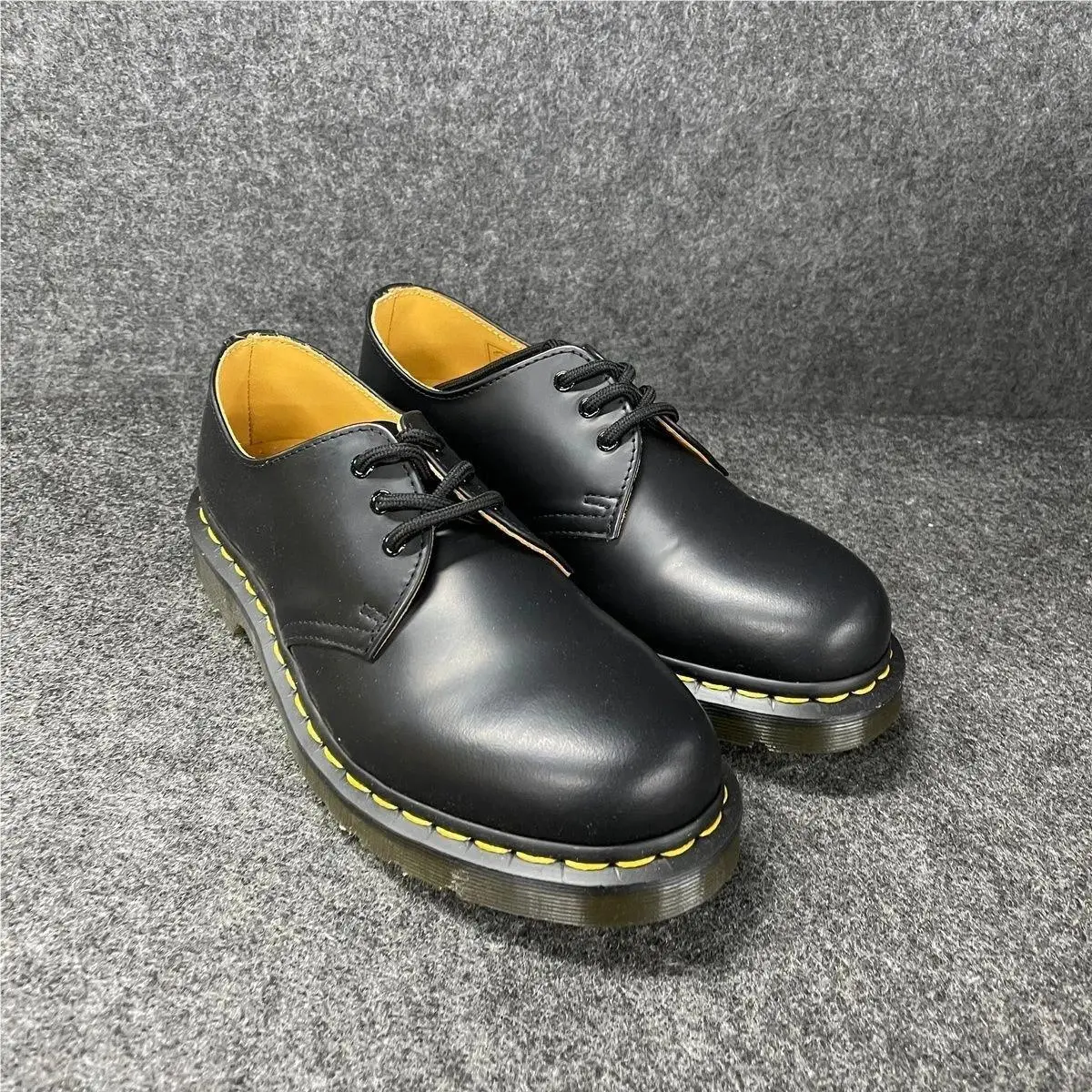 Dr. Martens 1461 Smooth Leather Oxford Shoes Men`s Size 6 Black Women`s 7