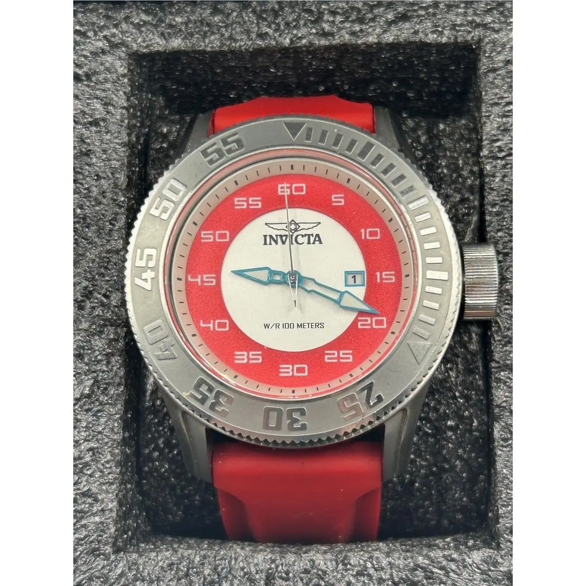 Pro Diver Model 11940 Men`s Watch White/ Red Dial by Invicta