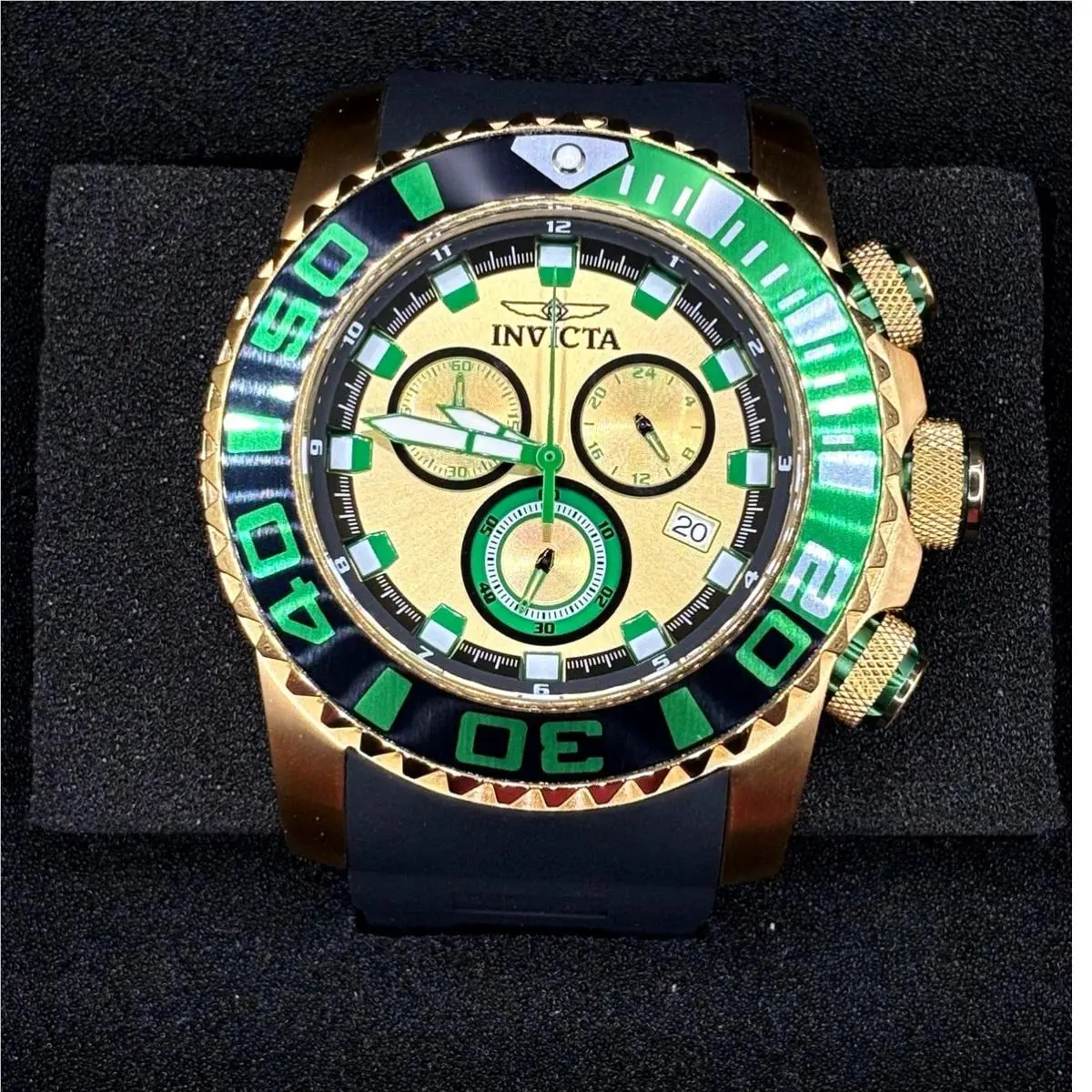 Sea Hunter 48987 Men’s 52mm Silicone Strap Gold Dive Watch Nibwt by Invicta